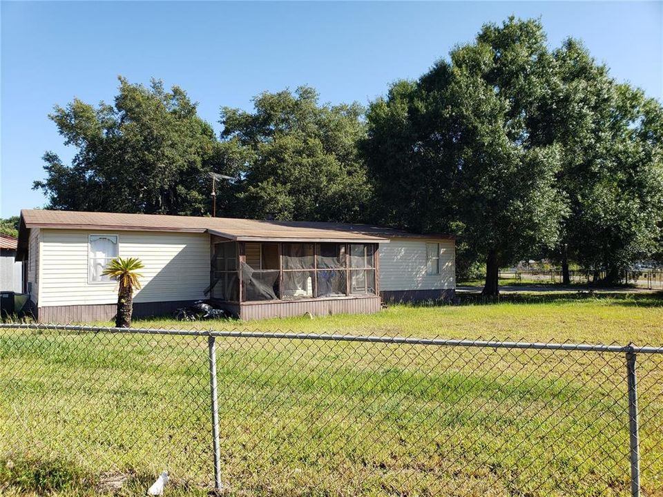 Recently Sold: $131,000 (3 beds, 2 baths, 1248 Square Feet)