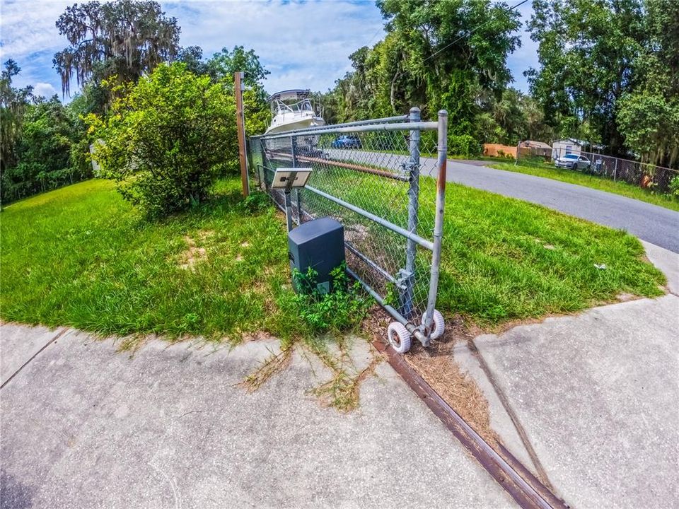 Active With Contract: $385,000 (4 beds, 2 baths, 1855 Square Feet)