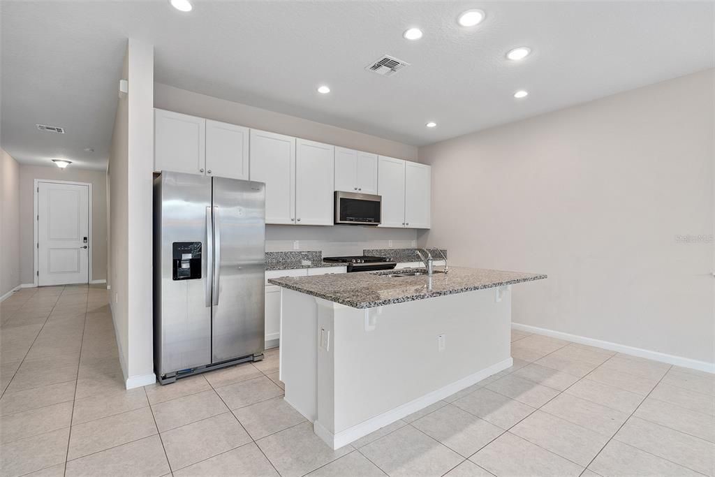 For Sale: $449,000 (3 beds, 2 baths, 1889 Square Feet)