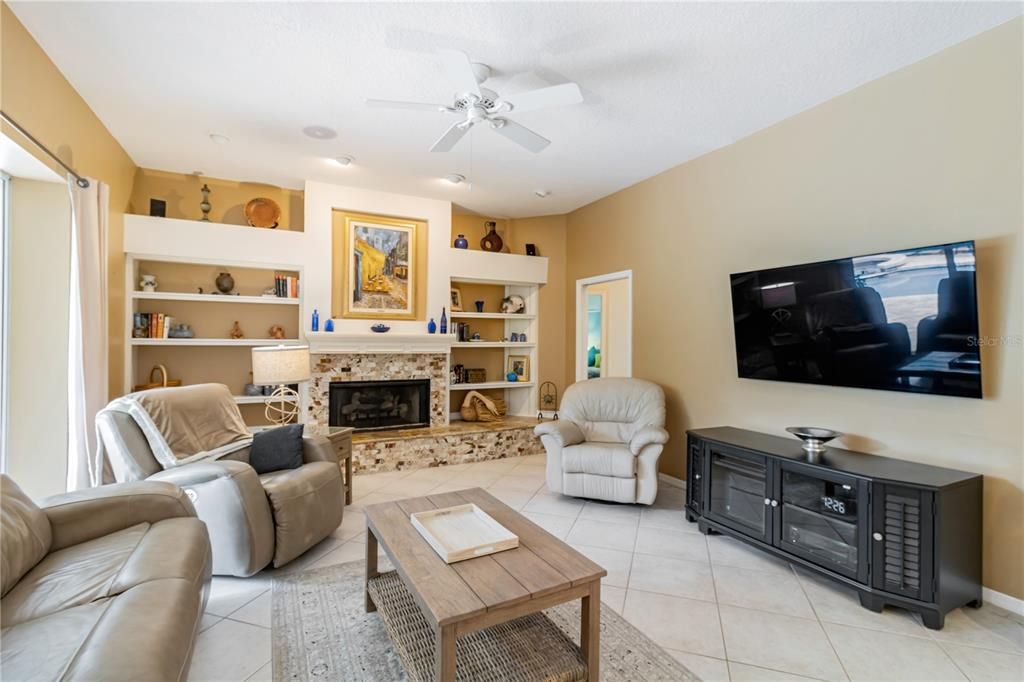 For Sale: $675,000 (4 beds, 2 baths, 2483 Square Feet)