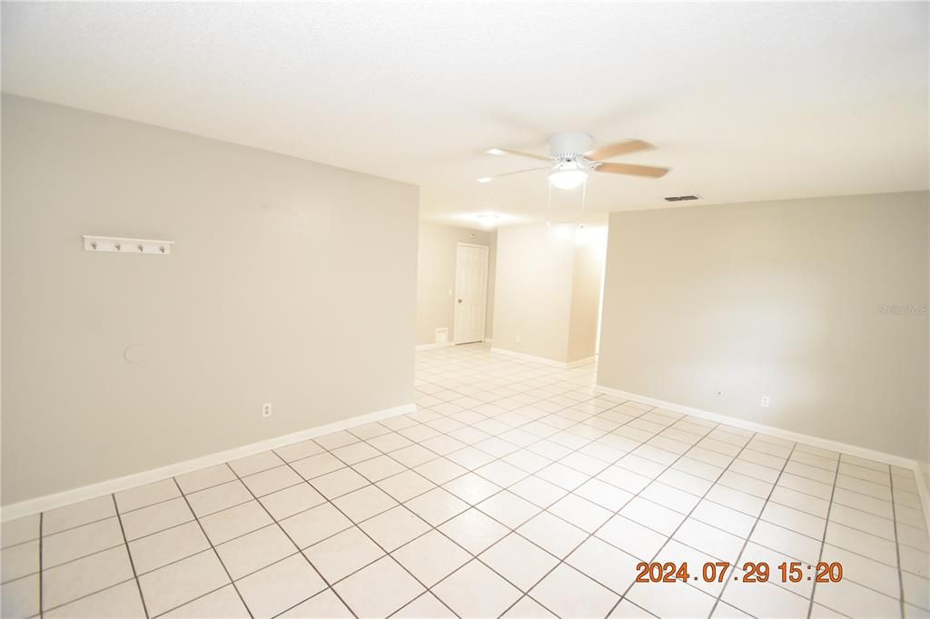 For Rent: $1,895 (3 beds, 2 baths, 1160 Square Feet)