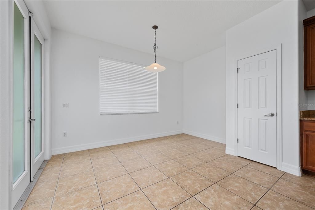 Active With Contract: $3,200 (4 beds, 2 baths, 3290 Square Feet)