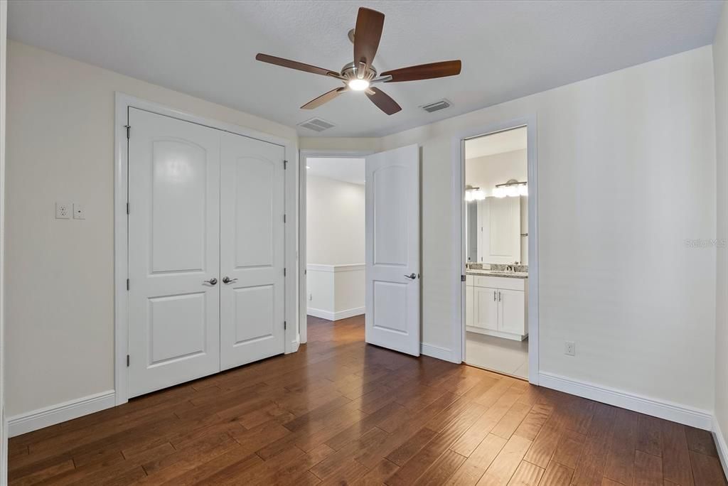 Active With Contract: $4,995 (3 beds, 2 baths, 2115 Square Feet)