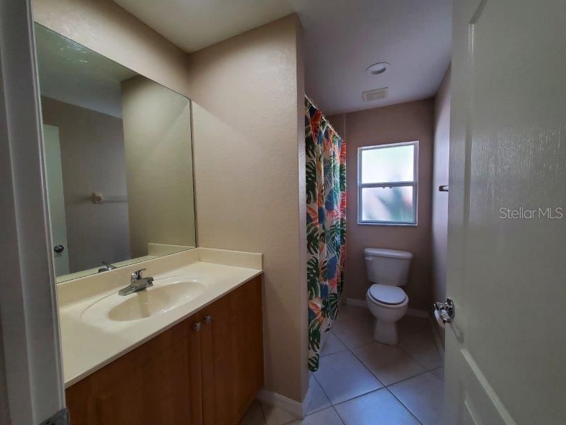 For Rent: $1,800 (2 beds, 2 baths, 1451 Square Feet)