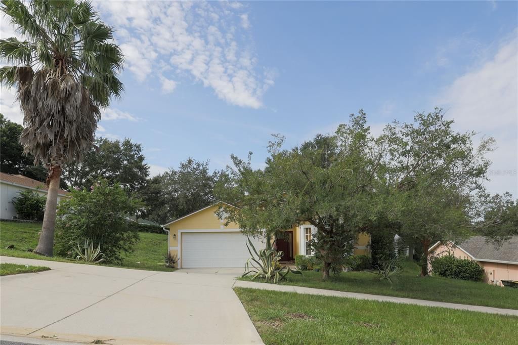 Active With Contract: $329,900 (3 beds, 2 baths, 1569 Square Feet)