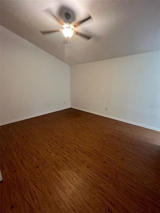 For Rent: $1,950 (2 beds, 2 baths, 999 Square Feet)