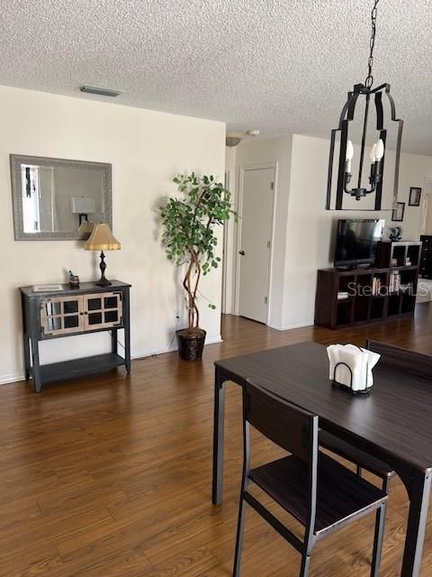 For Rent: $1,500 (2 beds, 2 baths, 1102 Square Feet)