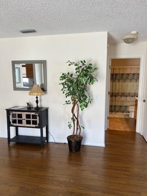 For Rent: $1,500 (2 beds, 2 baths, 1102 Square Feet)