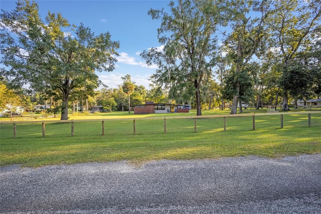 Active With Contract: $359,900 (3 beds, 2 baths, 1496 Square Feet)