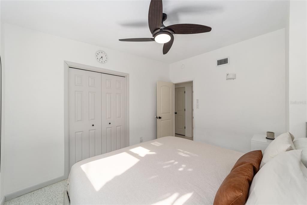 Active With Contract: $359,900 (3 beds, 2 baths, 1496 Square Feet)