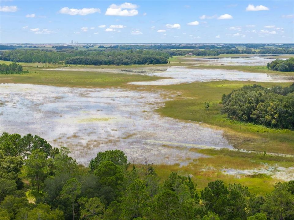 На продажу: $260,000 (6.36 acres)