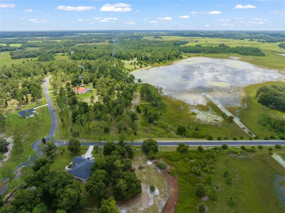 На продажу: $260,000 (6.36 acres)