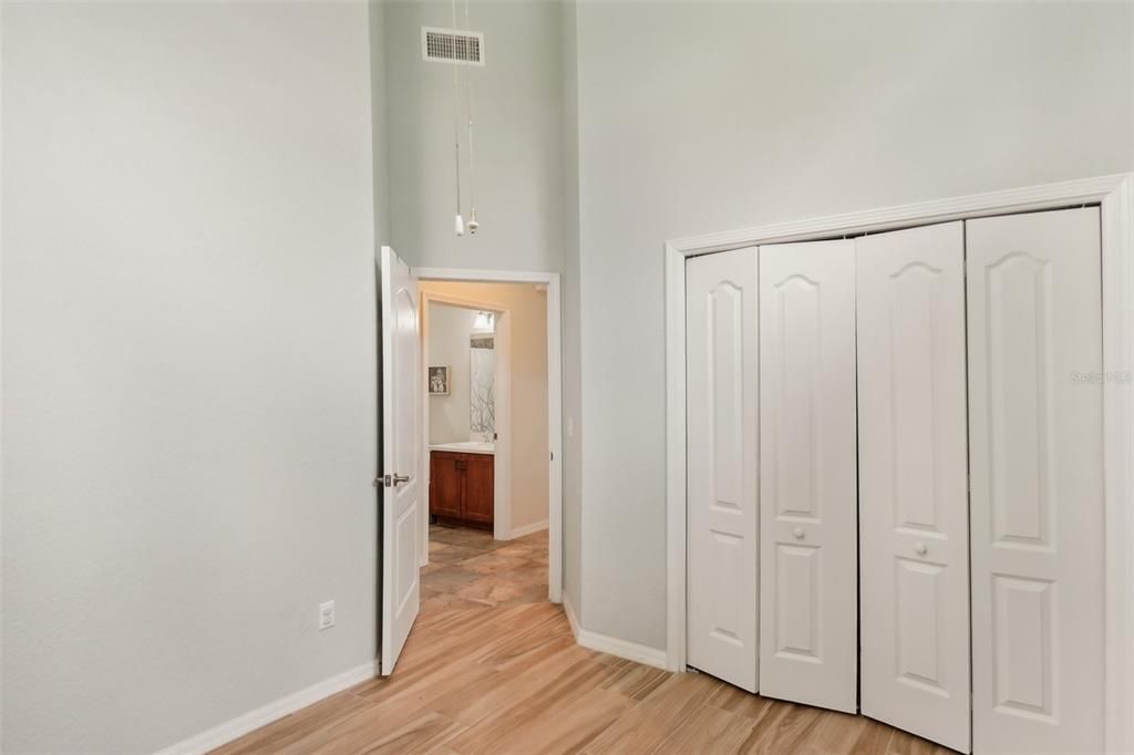 Active With Contract: $309,900 (2 beds, 2 baths, 1396 Square Feet)