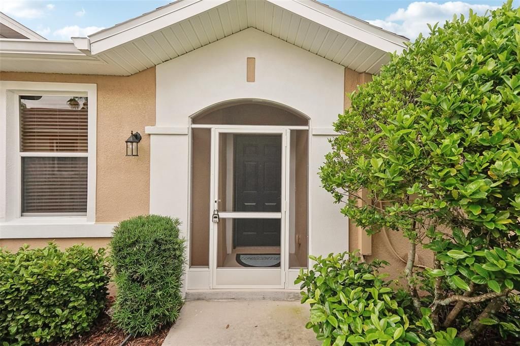 Active With Contract: $309,900 (2 beds, 2 baths, 1396 Square Feet)