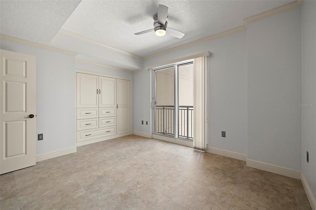 Active With Contract: $4,950 (2 beds, 2 baths, 1821 Square Feet)