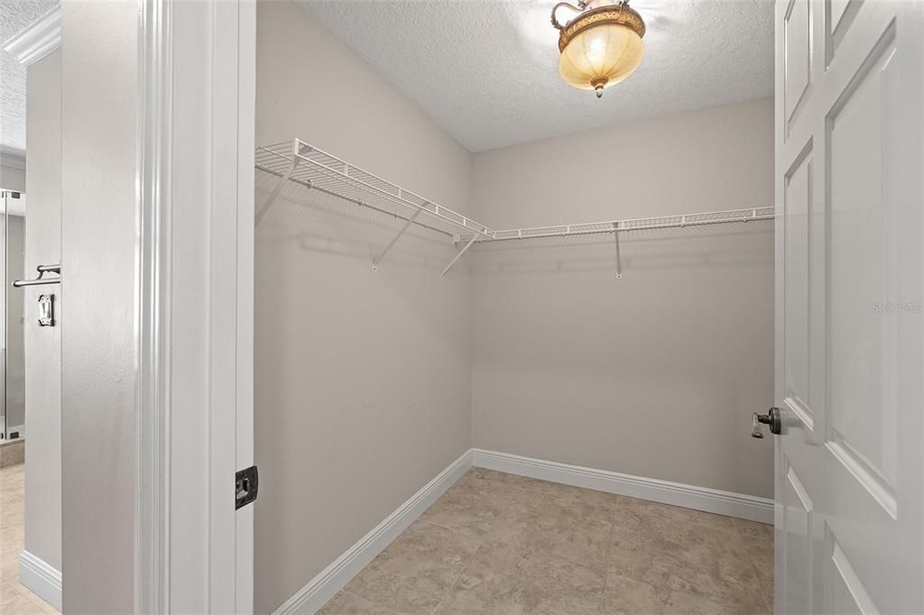 Active With Contract: $4,950 (2 beds, 2 baths, 1821 Square Feet)