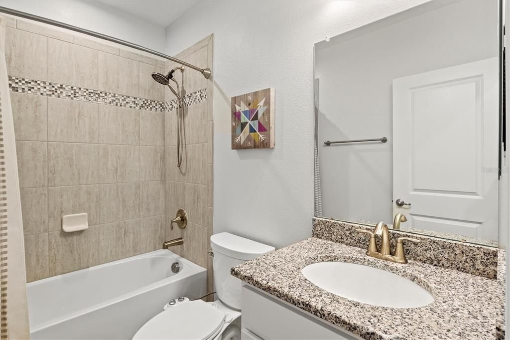 Active With Contract: $349,900 (3 beds, 2 baths, 1527 Square Feet)