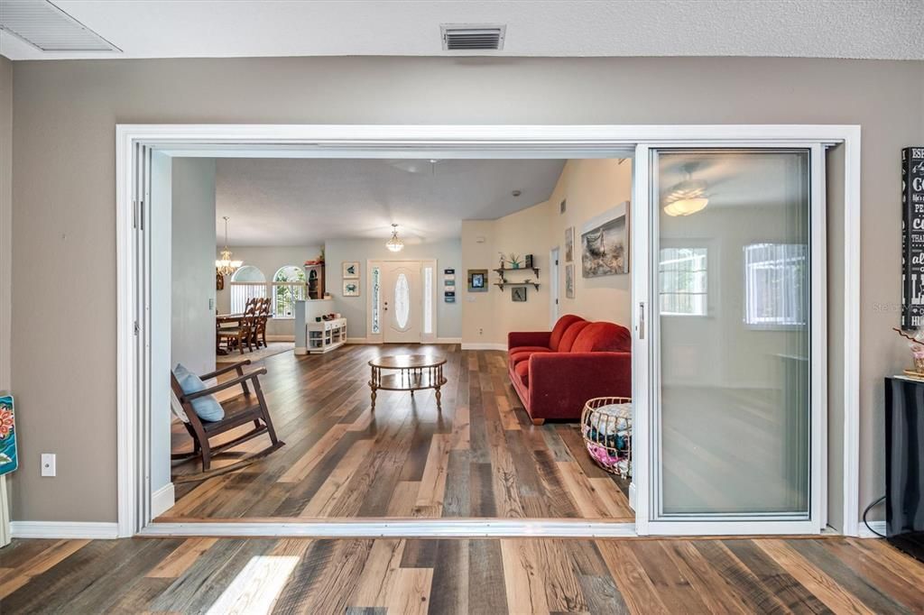 Active With Contract: $479,000 (3 beds, 2 baths, 3048 Square Feet)