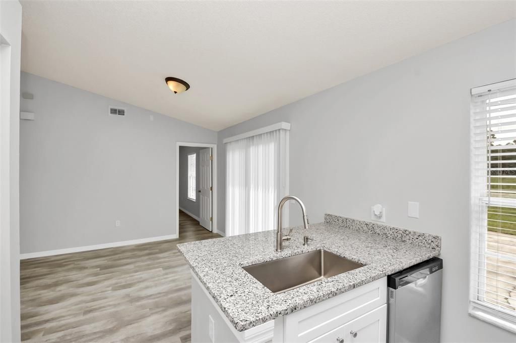 For Rent: $1,815 (3 beds, 2 baths, 1056 Square Feet)