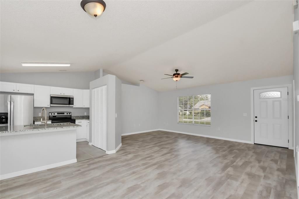 For Rent: $1,815 (3 beds, 2 baths, 1056 Square Feet)