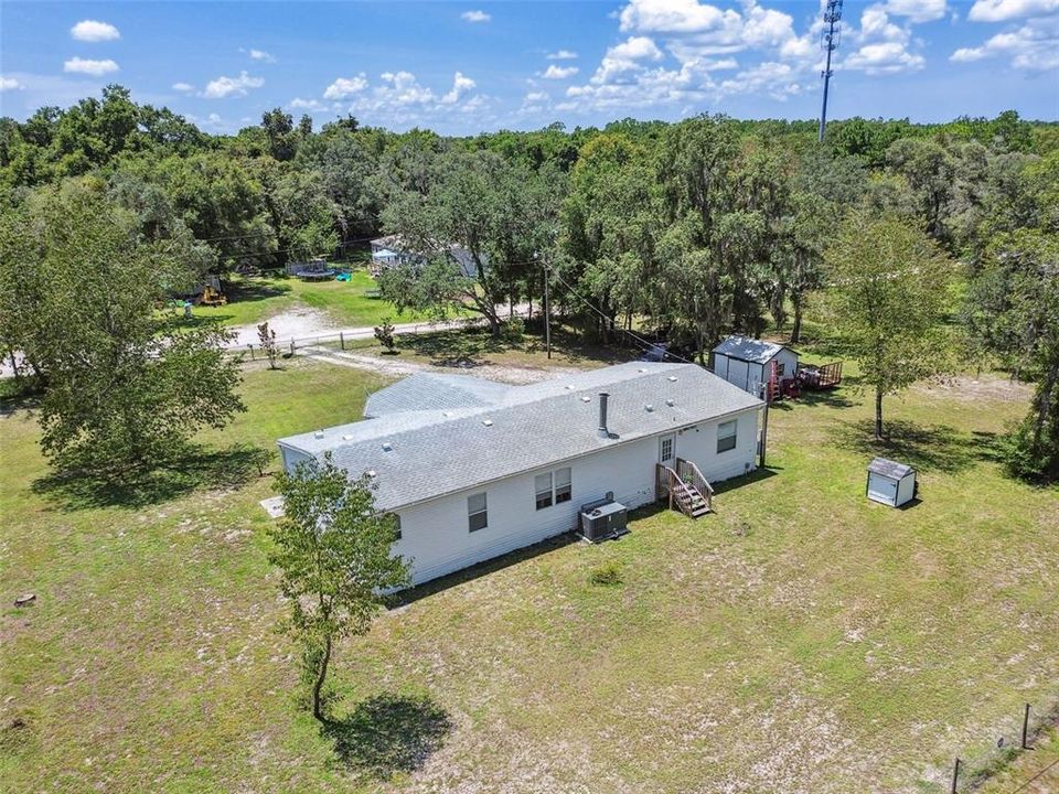 For Sale: $305,000 (3 beds, 3 baths, 1620 Square Feet)