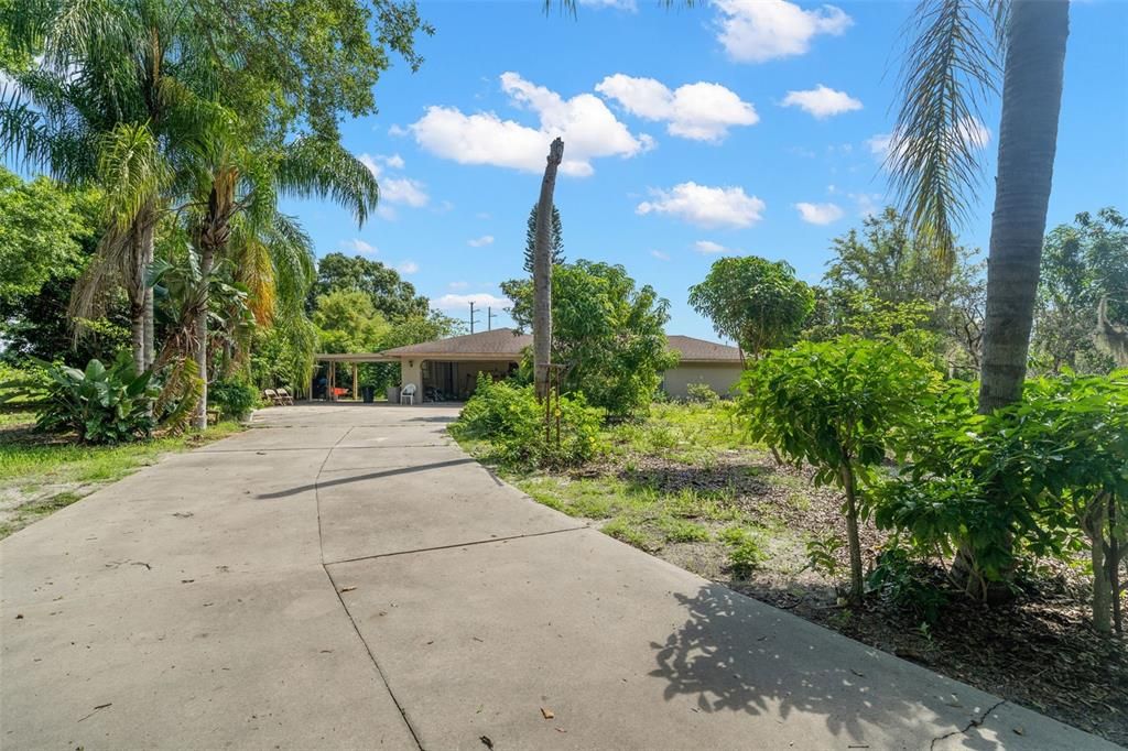 Active With Contract: $1,450,000 (3 beds, 2 baths, 2467 Square Feet)