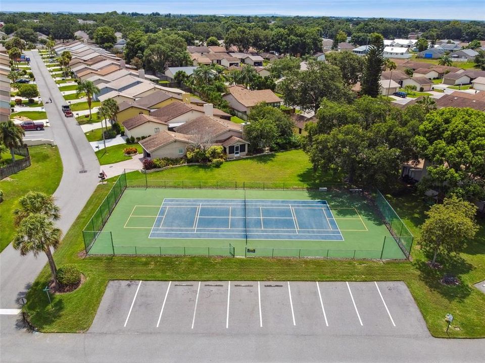 Active With Contract: $290,000 (3 beds, 2 baths, 1493 Square Feet)