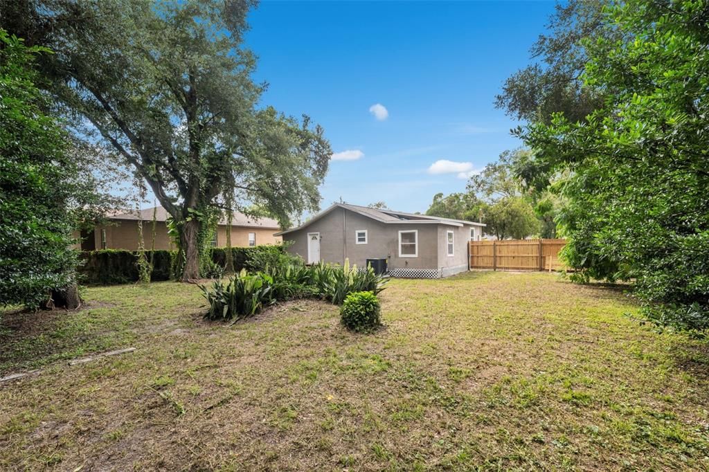 For Sale: $279,000 (3 beds, 2 baths, 1244 Square Feet)