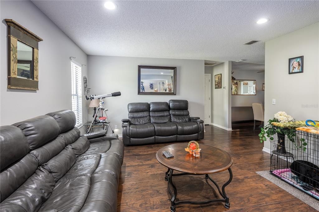 For Sale: $485,750 (4 beds, 3 baths, 2546 Square Feet)