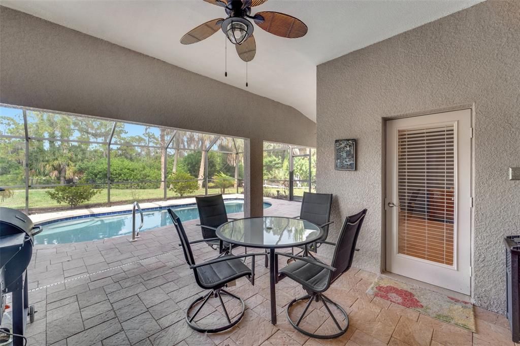 Active With Contract: $499,900 (4 beds, 3 baths, 2567 Square Feet)