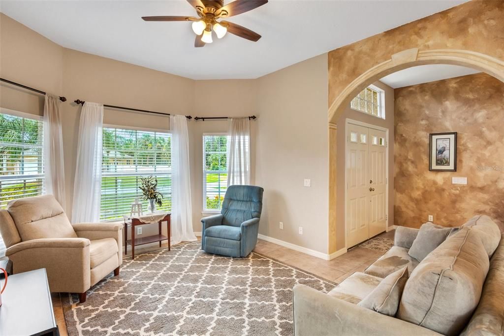 Active With Contract: $499,900 (4 beds, 3 baths, 2567 Square Feet)