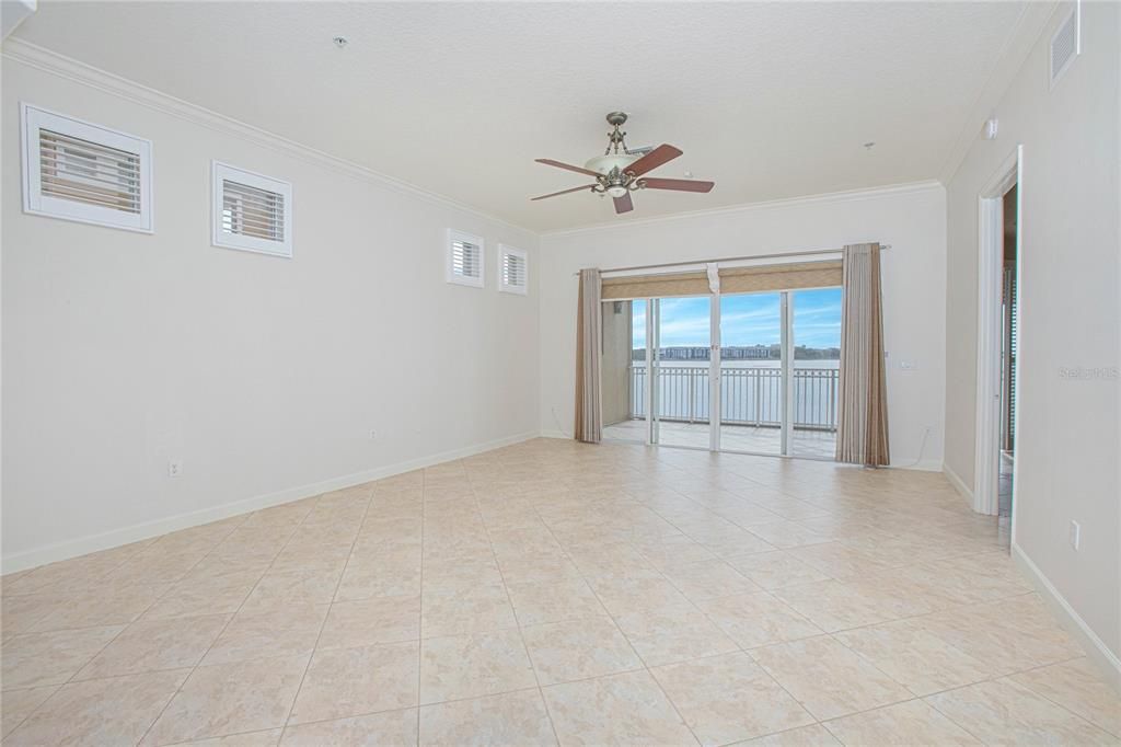 Active With Contract: $4,500 (3 beds, 2 baths, 2549 Square Feet)