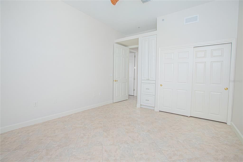 Active With Contract: $4,500 (3 beds, 2 baths, 2549 Square Feet)