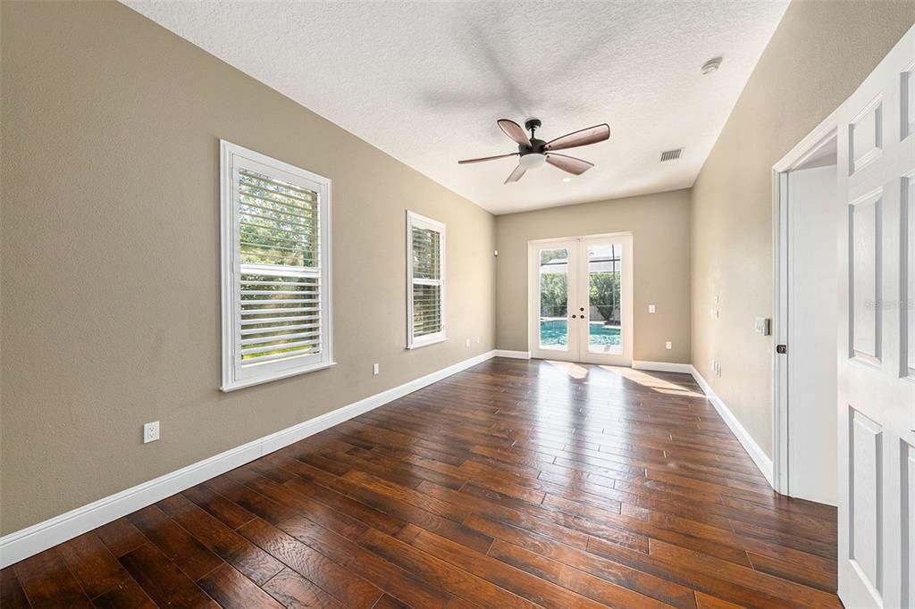 Bonus room/5th Bedroom