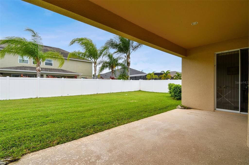 Active With Contract: $500,000 (3 beds, 2 baths, 2539 Square Feet)