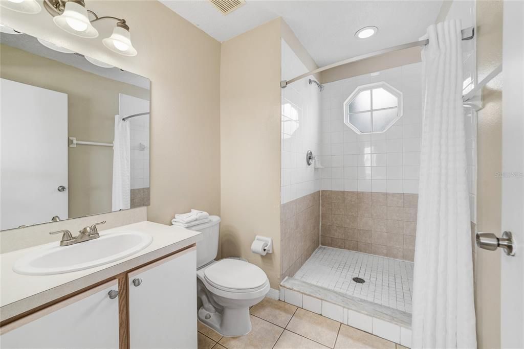 For Sale: $263,900 (3 beds, 2 baths, 1357 Square Feet)