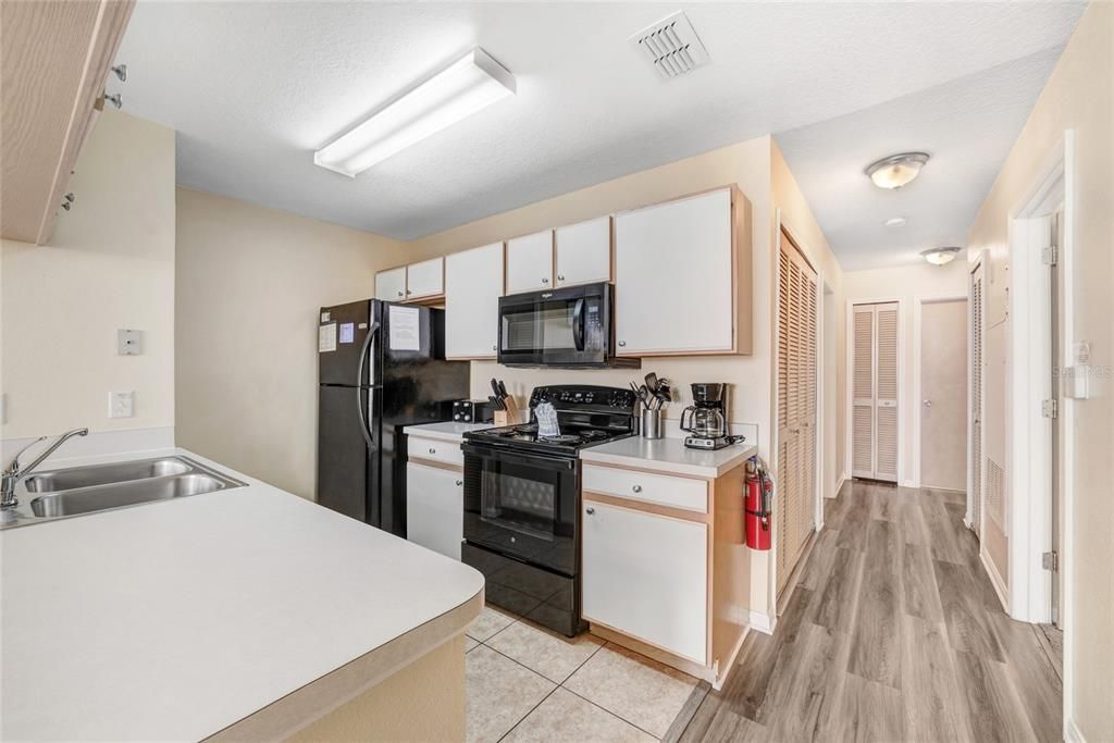 For Sale: $261,900 (3 beds, 2 baths, 1357 Square Feet)