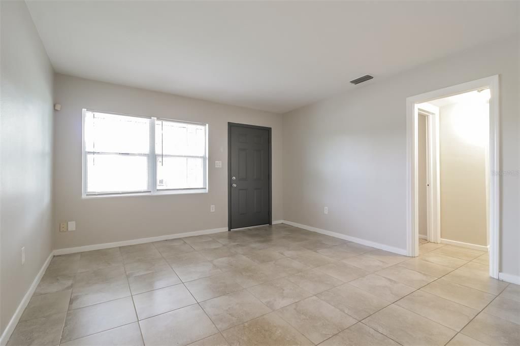 Active With Contract: $249,999 (3 beds, 2 baths, 1562 Square Feet)