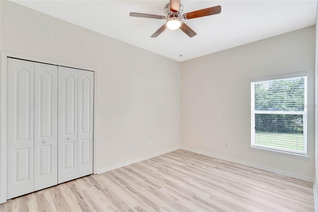 Bedroom with access from Hallway