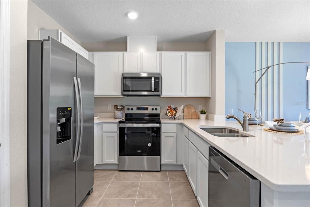 For Sale: $327,990 (3 beds, 2 baths, 1463 Square Feet)