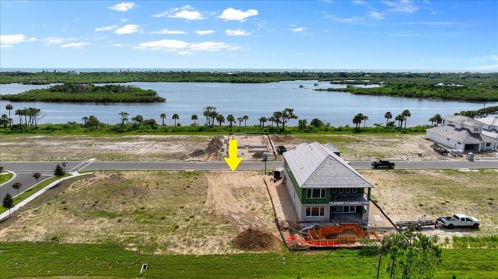 На продажу: $259,900 (0.21 acres)