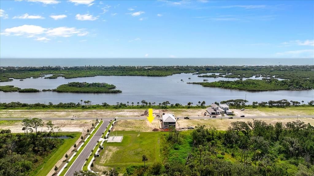 На продажу: $259,900 (0.21 acres)