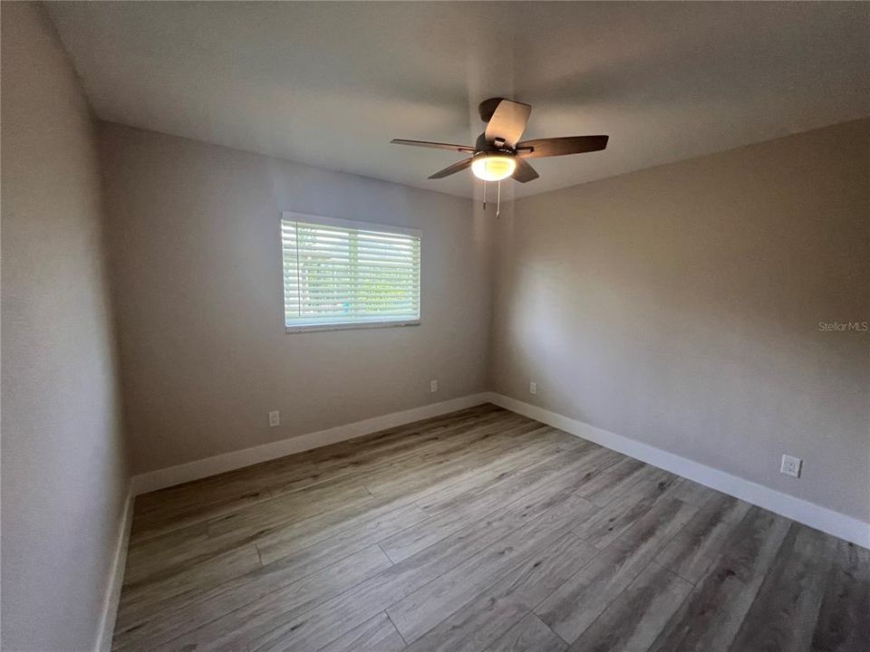 Active With Contract: $1,800 (3 beds, 2 baths, 1570 Square Feet)