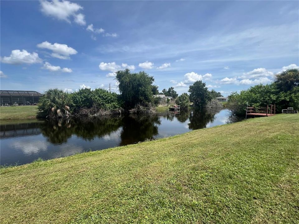 Active With Contract: $1,800 (3 beds, 2 baths, 1570 Square Feet)