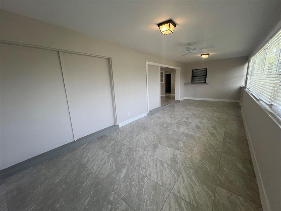 Active With Contract: $1,800 (3 beds, 2 baths, 1570 Square Feet)