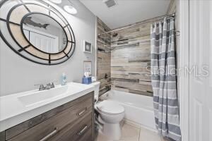 Unit 6505 Full Bathroom