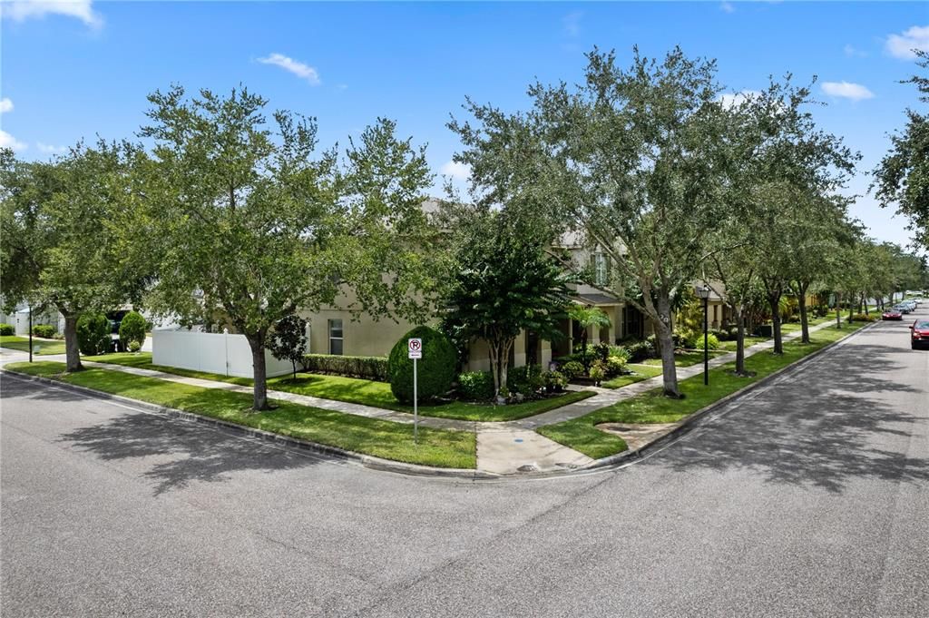 Active With Contract: $399,000 (3 beds, 3 baths, 1752 Square Feet)