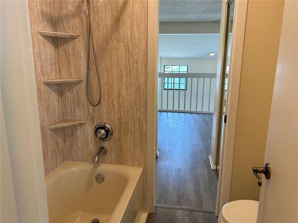 For Rent: $1,850 (2 beds, 1 baths, 1324 Square Feet)