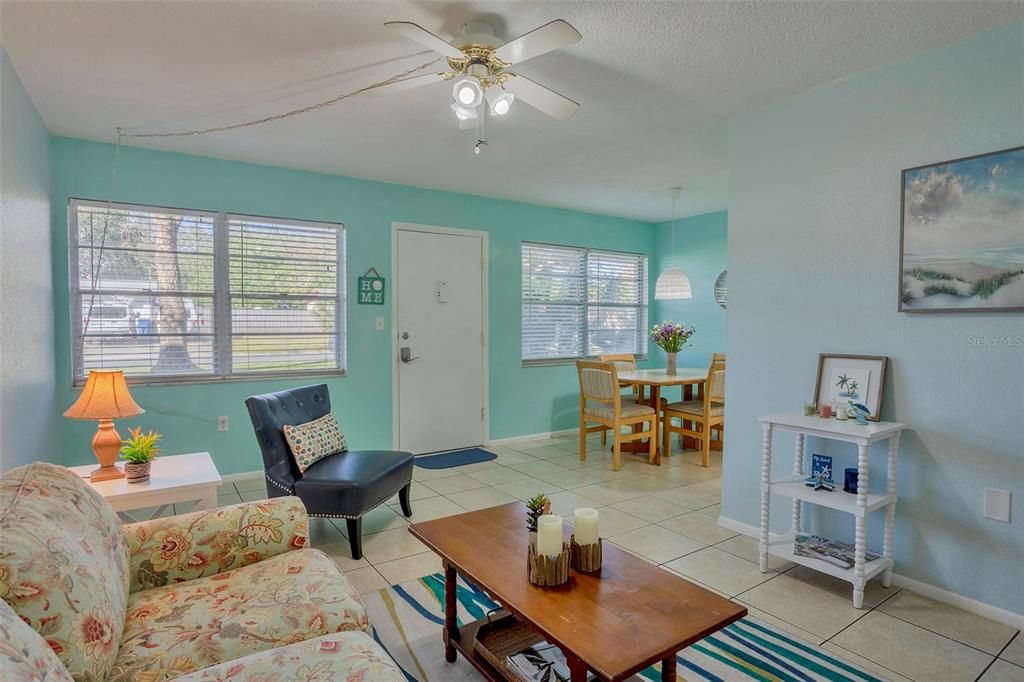 Active With Contract: $113,000 (1 beds, 1 baths, 650 Square Feet)