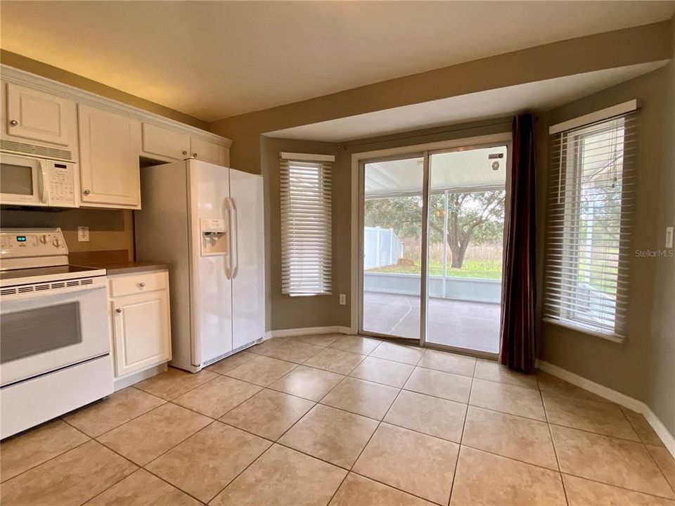 For Rent: $2,650 (3 beds, 2 baths, 1296 Square Feet)